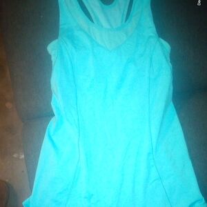 Lululemon athletic tank top aqua blue size 4